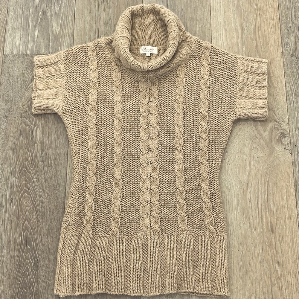 Excellent Condition! Italian Alpaca/Wool Blend Cable Knit Oatmeal Sweater-Small